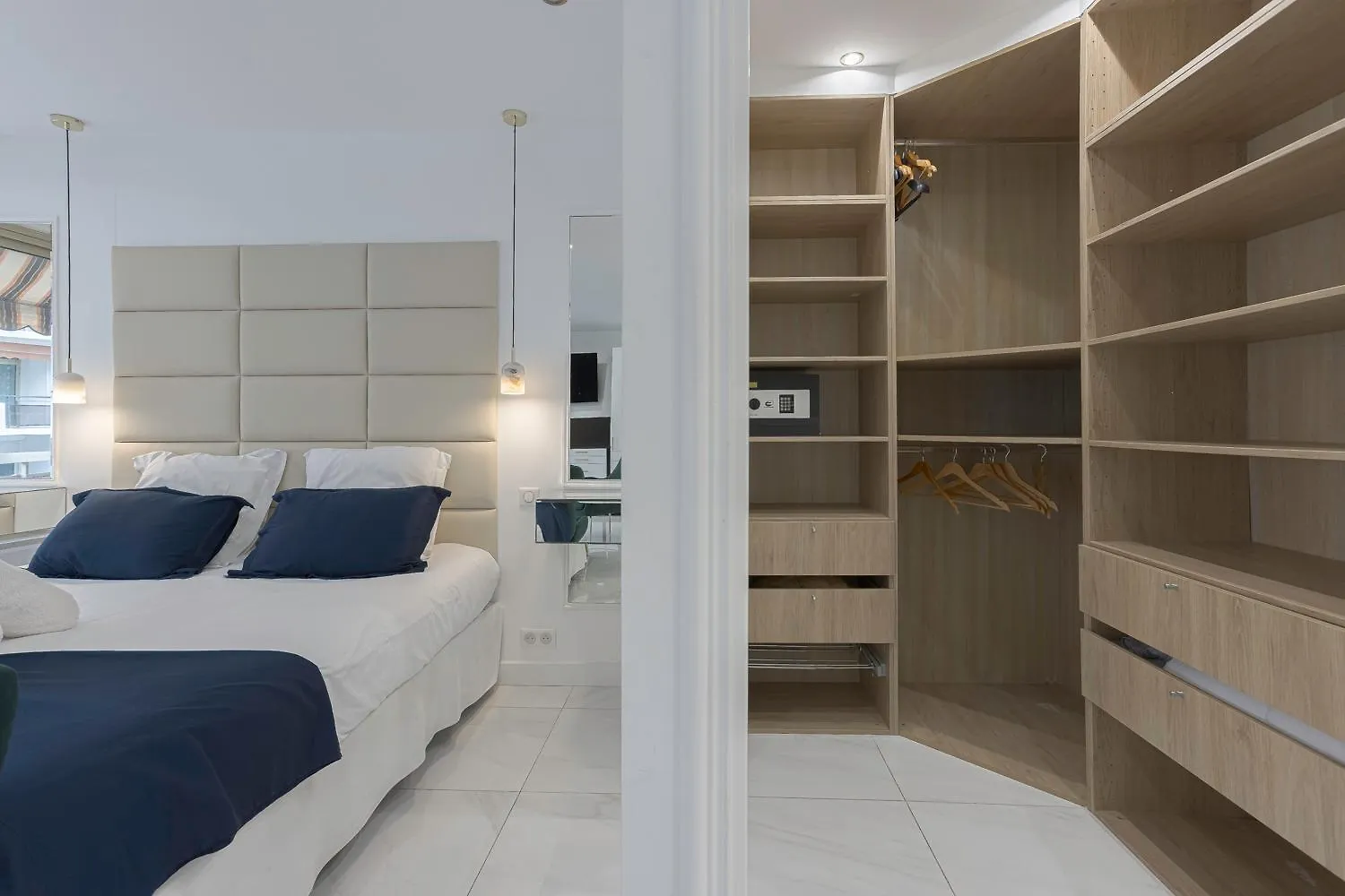 Luxury Maubourg - Vue Mer - Croisette 50M Plage - Clim - Terrasse Cannes 0*,